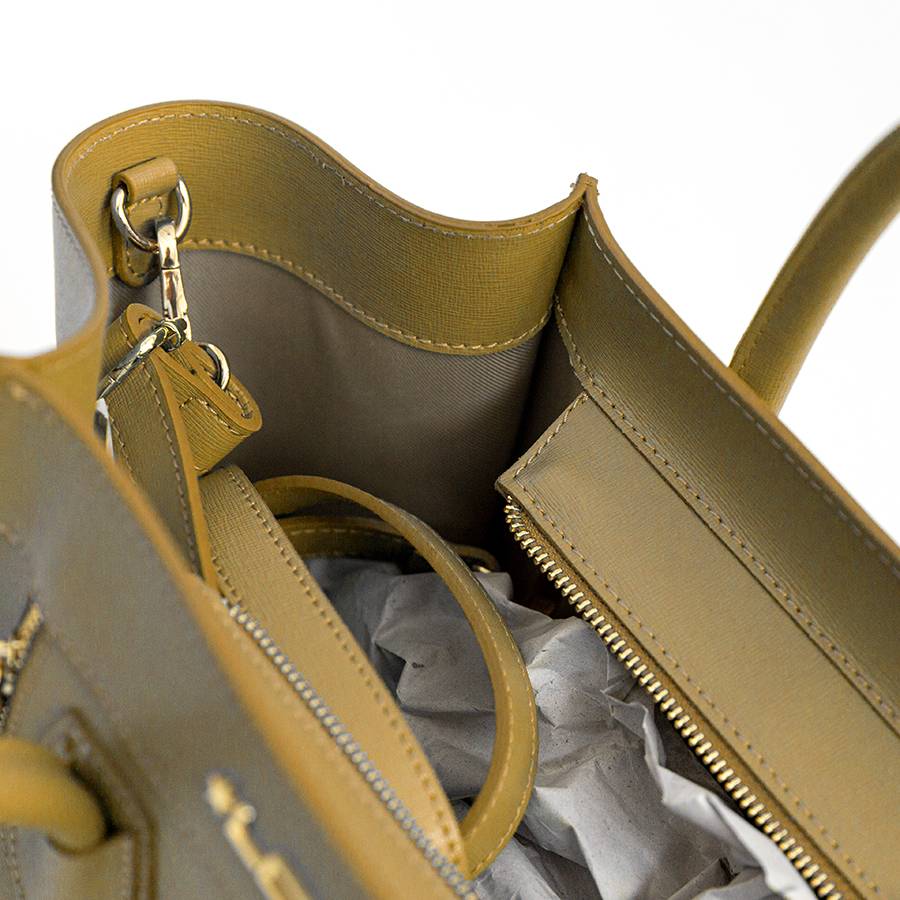 Laura Di Maggio ALIA – Borsa a trapezio in pelle saffiano senape Shopping Online