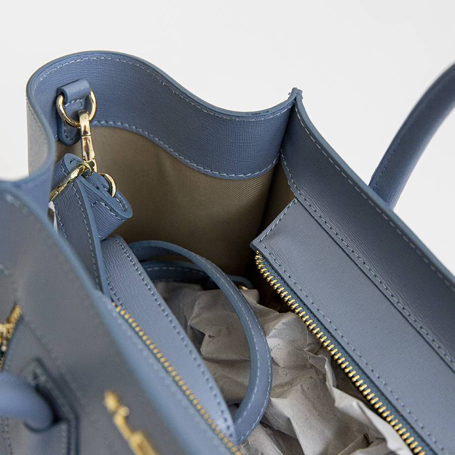 Laura Di Maggio ALIA – Borsa a trapezio in pelle saffiano avio Sconto