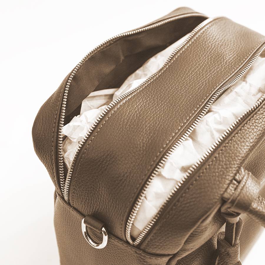 Laura Di Maggio SARA – bauletto a due zip in pelle taupe Acquista Ora