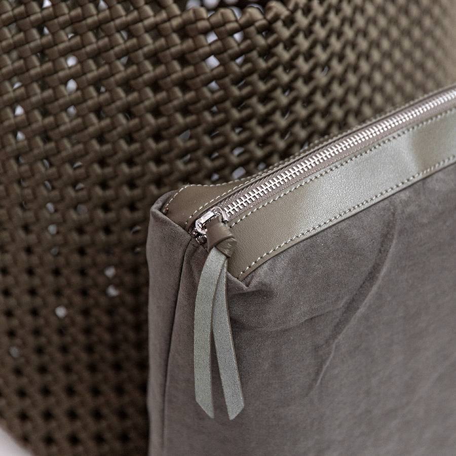 Laura Di Maggio KENDRA – Borsa intrecciata in raso taupe Moda