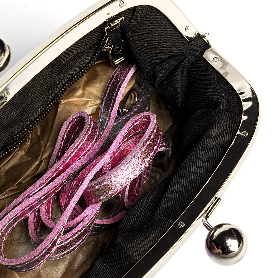 Laura Di Maggio CLUTCH – borsetta in pelle laminata rosa 2025