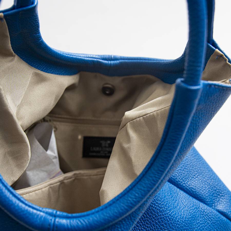 Laura Di Maggio INDIA – Maxi borsa con manico tondo in pelle blu Promozione Limitata