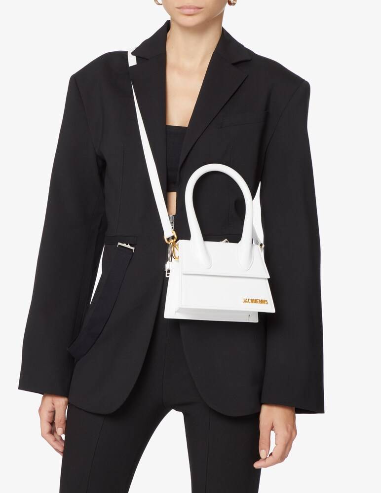 Jacquemus Borsa a mano Le Chiquito Moyen Convenienza