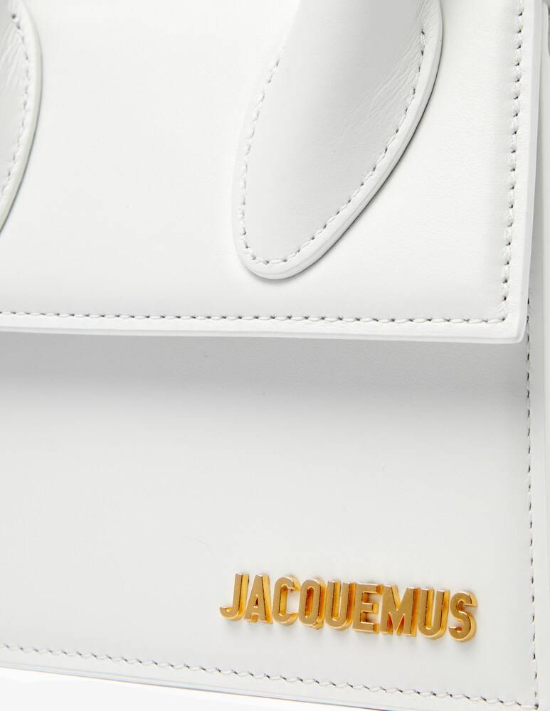 Jacquemus Borsa a mano Le Chiquito Moyen Convenienza