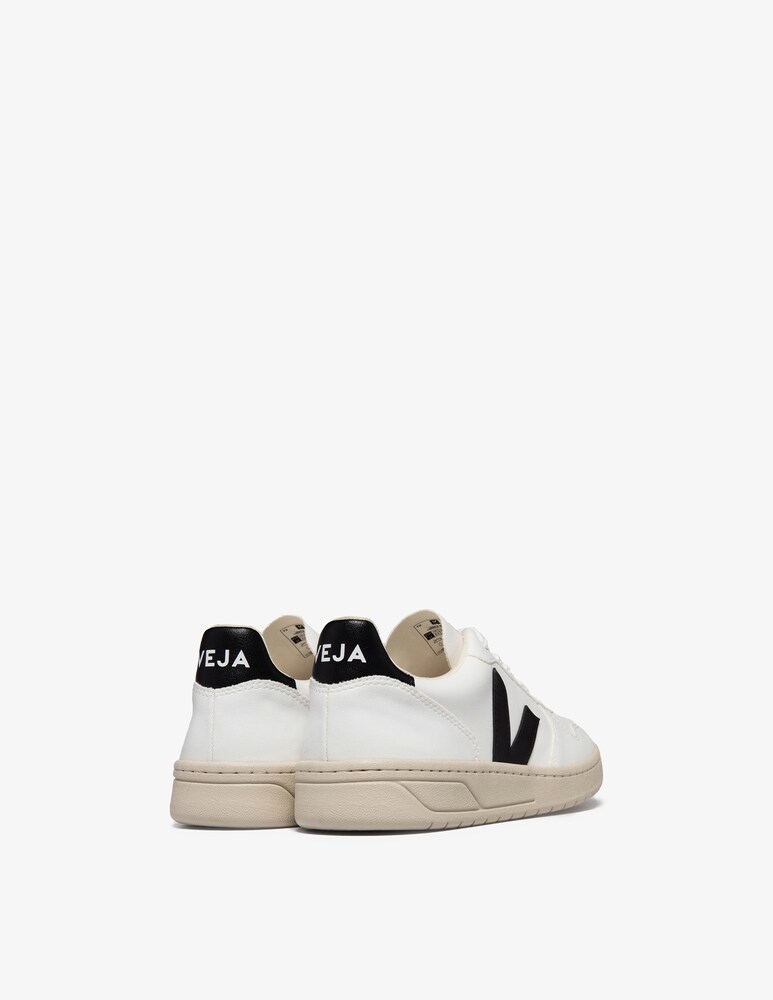 Veja Sneakers in pelle V-1o Nuova