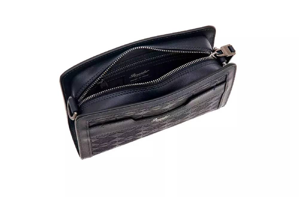 Pineider Odette Crossbody in Embossed Empress Offerta