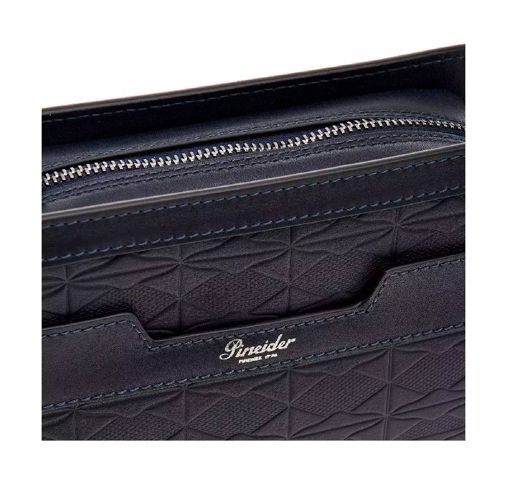 Pineider Odette Crossbody in Embossed Empress Offerta