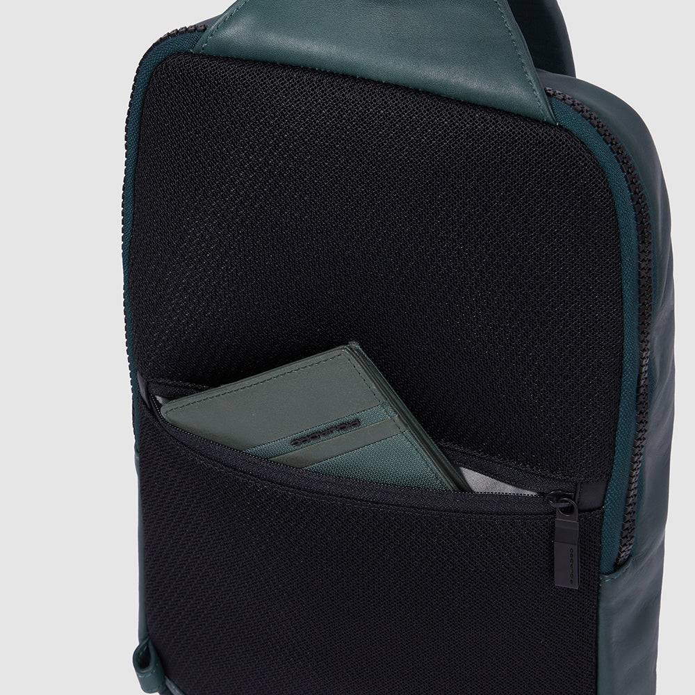 Piquadro Mono sling bag/backpack for iPad® Saldi Di Fabbrica