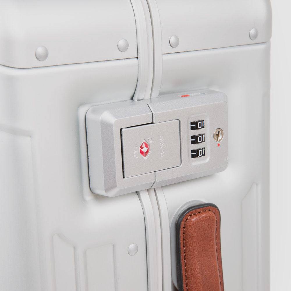 Piquadro Slim cabin size hardside spinner Prezzo Ridotto
