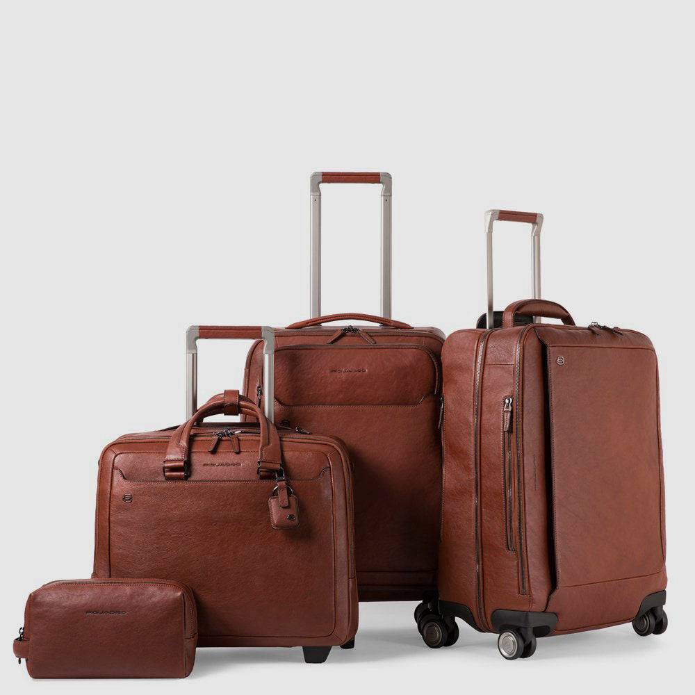 Piquadro Toiletry bag with two dividers 2025