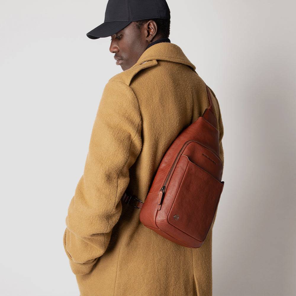 Piquadro Mono sling bag with iPad® compartment Vendita
