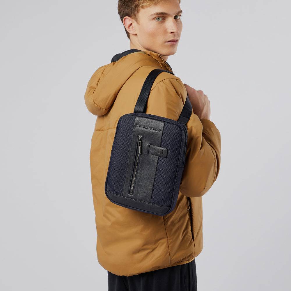 Piquadro iPad® crossbody pouch Moda