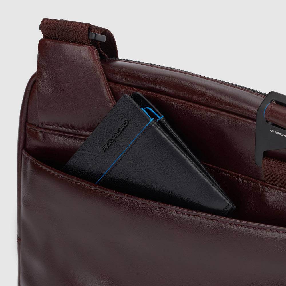 Piquadro iPad® crossbody bag Italia