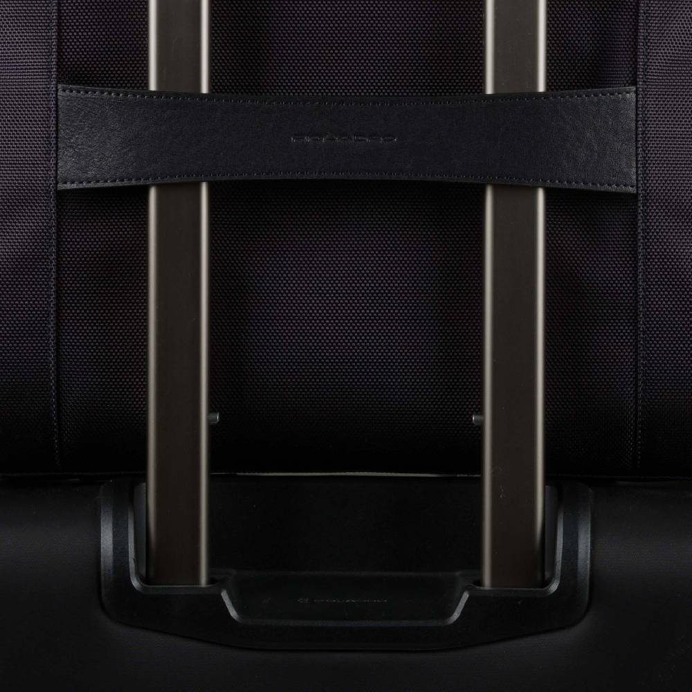 Piquadro 10.5"/9.7" laptop and iPad® messenger bag, Italy