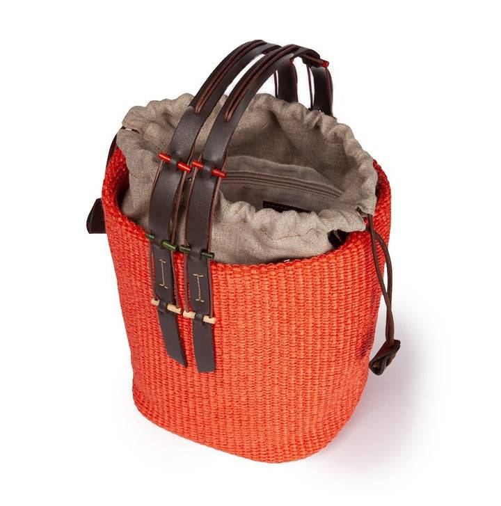 Roberta Gandolfi Fernanda Bucket in rafia con finiture in pelle di vitello con tracolla staccabile Italy