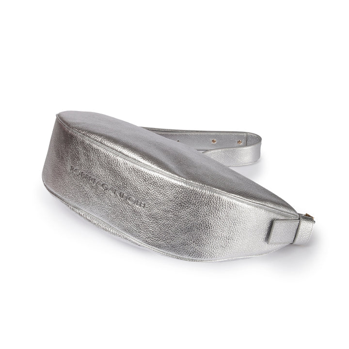 Roberta Gandolfi Micol Banana cross body in vitello martellato metal con tracolla regolabile Presa