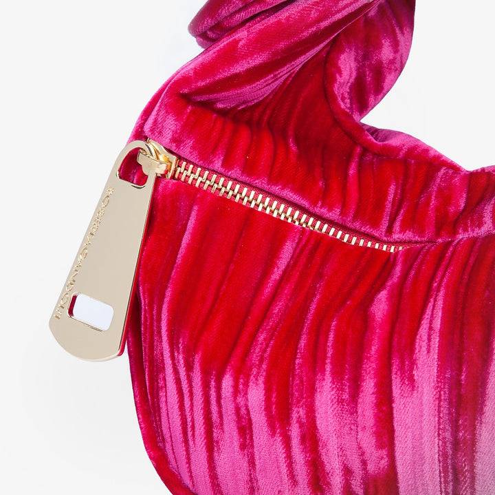 Roberta Gandolfi Bunny Velvet borsa a mano con tracolla staccabile in velluto plissè Acquista Ora