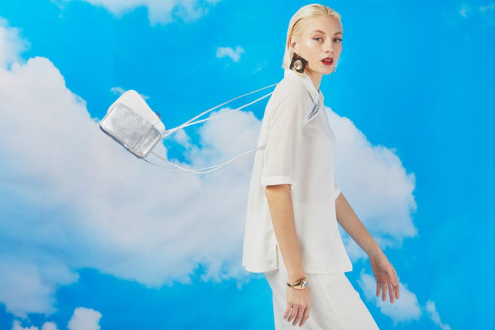 Roberta Gandolfi Yuma Phone holder in pelle di vitello con tracolla staccabile e regolabile e tasca esterna Offerta speciale della fabbrica