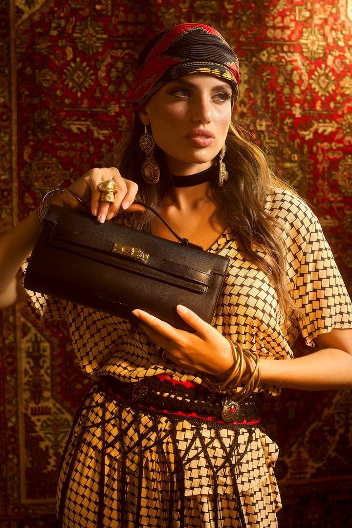 Roberta Gandolfi Jade cluch borsa in pelle con chiusura manico retrattile e tracolla staccabile e regolabile Sottocosto