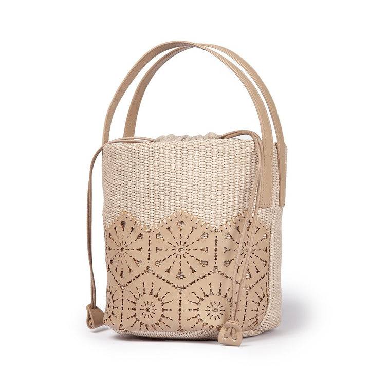 Roberta Gandolfi Giulia Bucket in rafia e pelle il pannello tagliato al laser è interamente cucito a mano con tracolla staccabile Vendite Flash