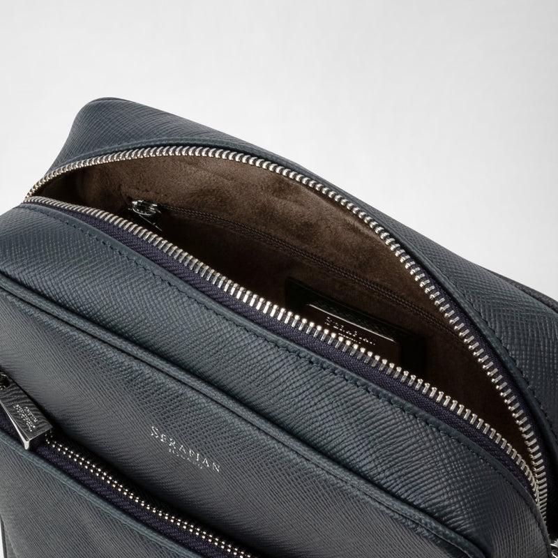 Serapian Tracolla north south in pelle evoluzione blu navy Convenienza