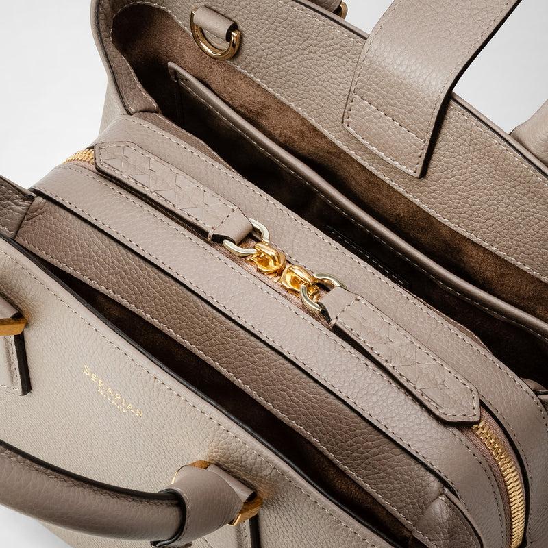 Serapian small luna handbag in rugiada leather sahara In Vendita