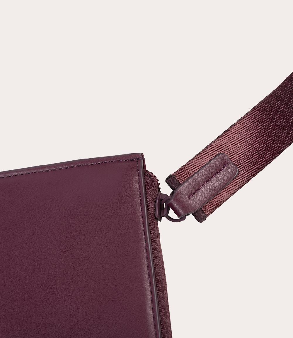 Tucano Custodia per documenti o MacBook fino a 13'' Economico