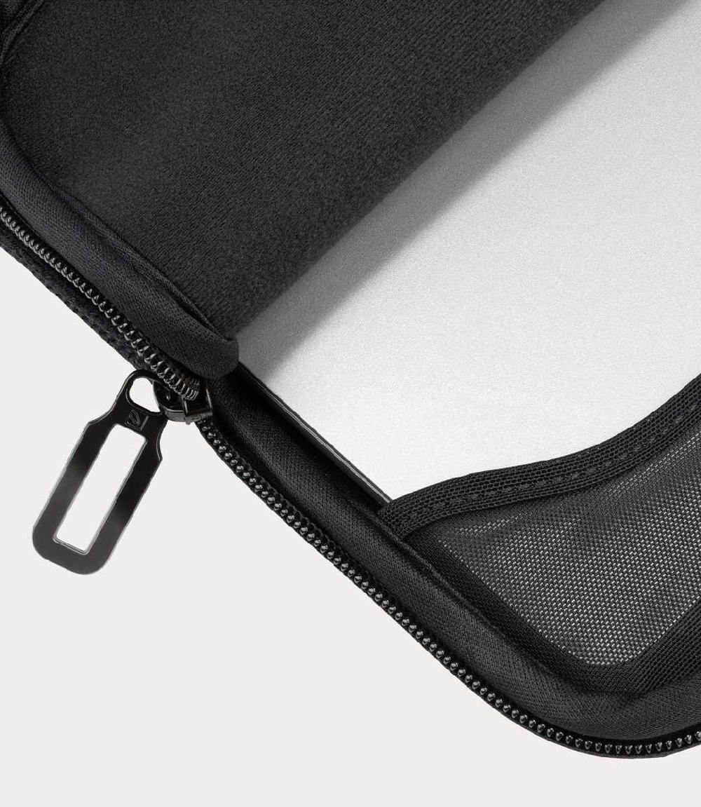 Tucano Second Skin per MacBook Pro 14" Nuova