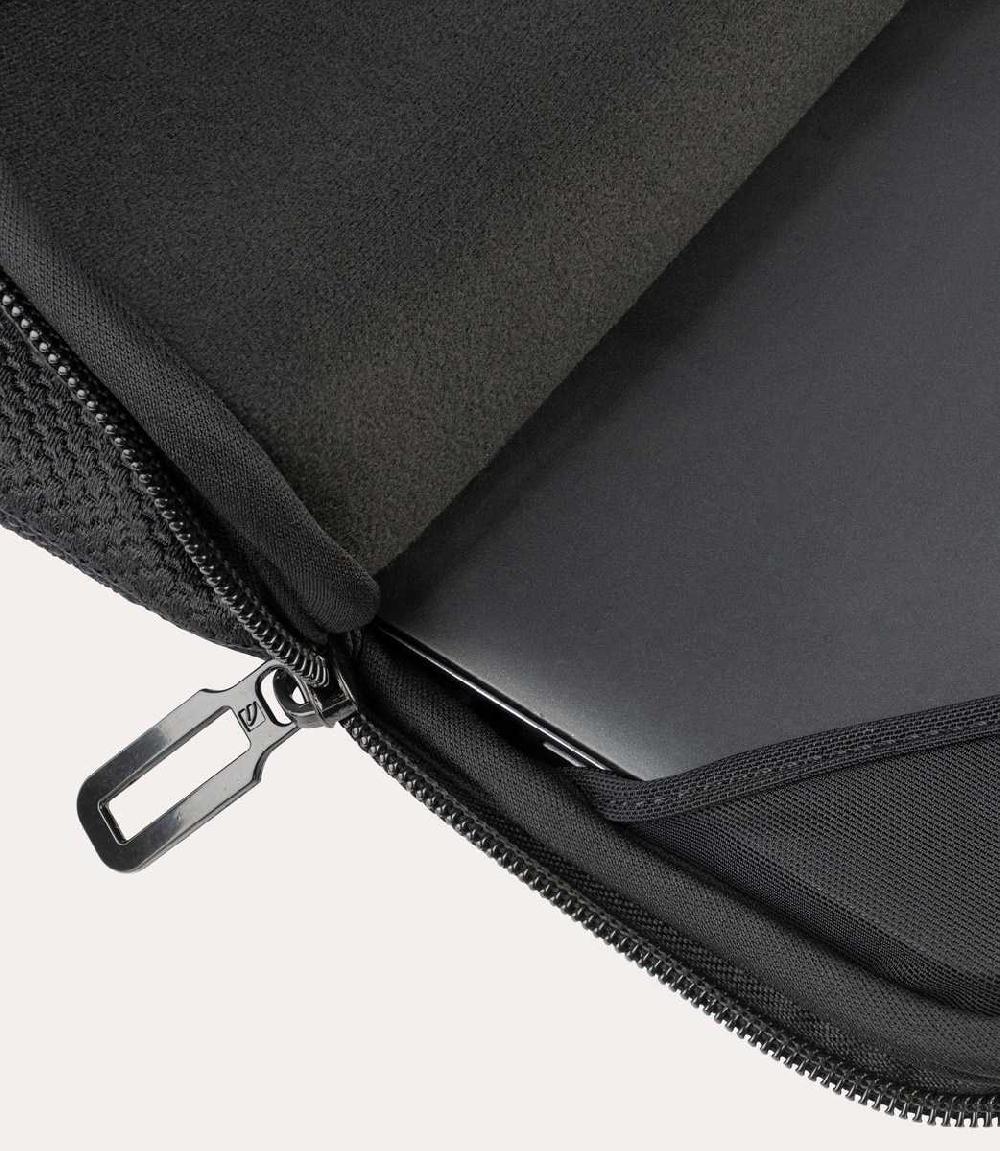 Tucano Second skin per laptop 12" e MacBook Air/Pro 13" Sottocosto