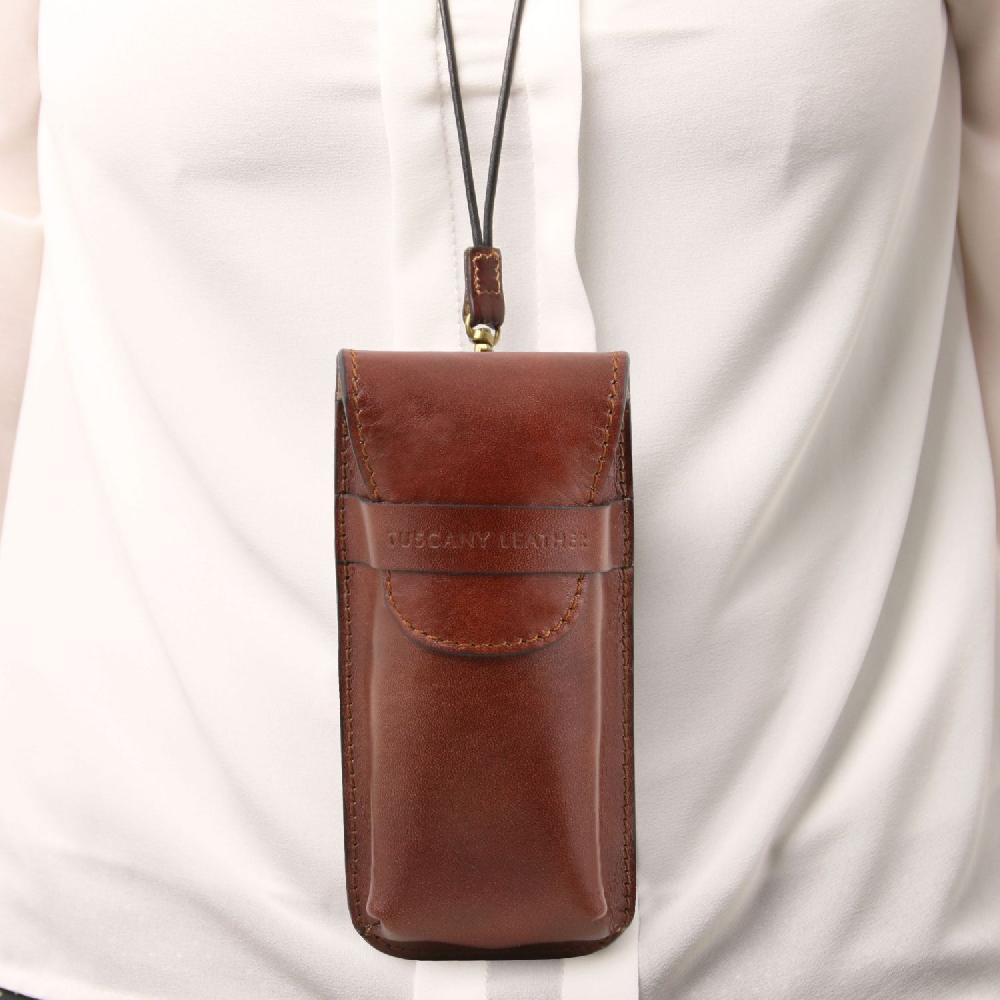 Tuscany Leather Esclusivo Portaocchiali/Portacellulare a Tracolla in Pelle Misura Grande Novità