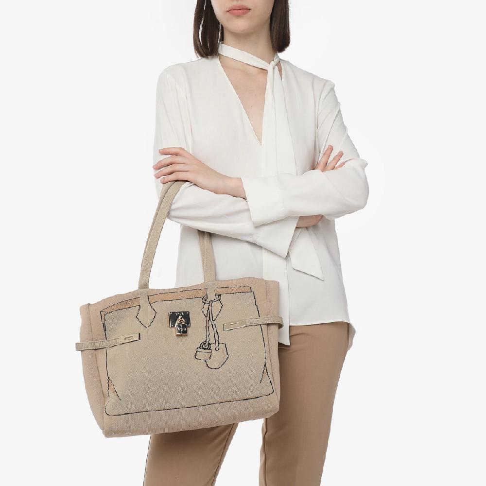 V73 Shopping VENERE Italy