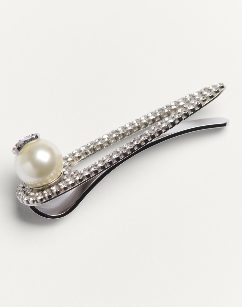 Valentino Handbags Fermacravatta Vlogo Signature In Metallo Con Cristalli E Perla Swarovski® per Uomo in Palladio/crema/crystal | Valentino IT Italia