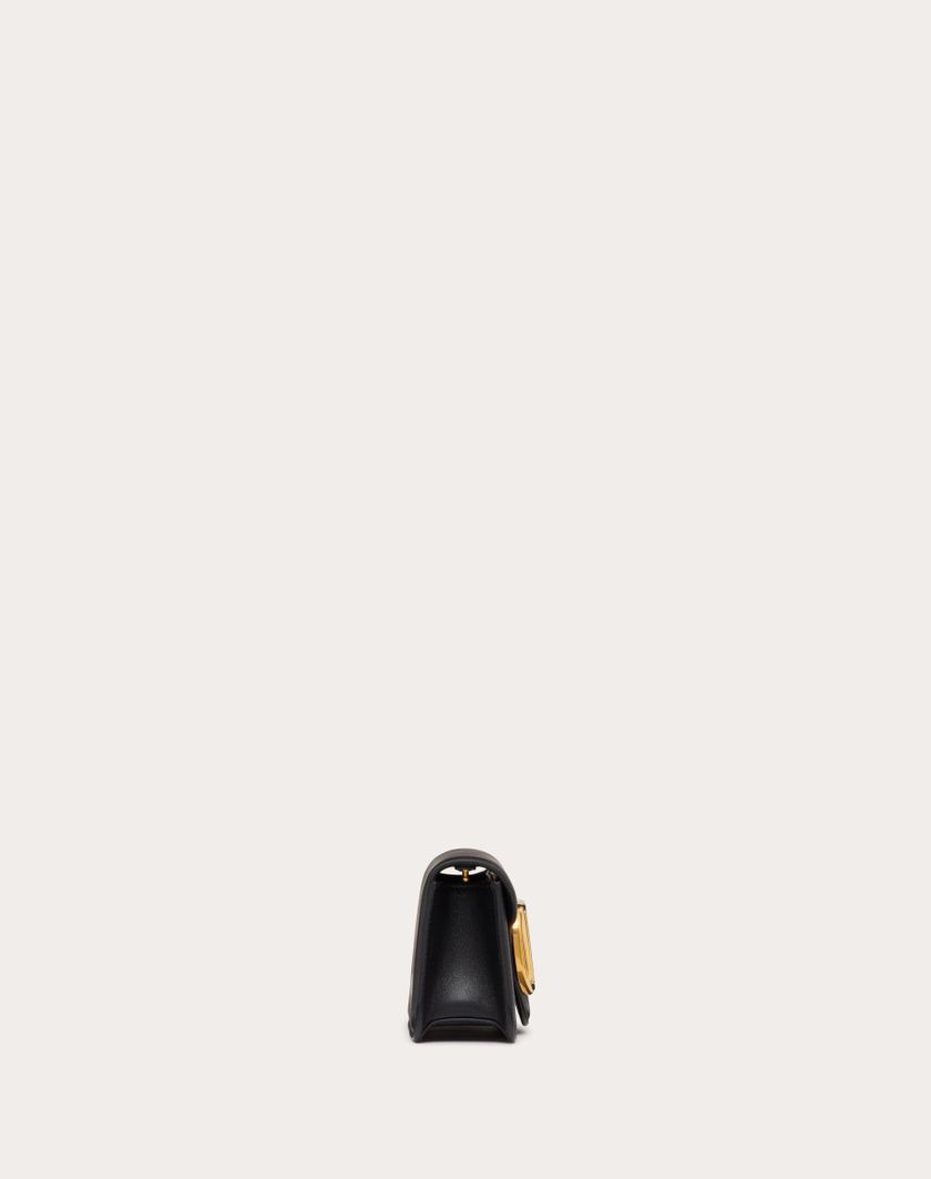 Valentino Handbags Borsa Piccola A Spalla Valentino Garavani Locò In Vitello per Donna in Nero | Valentino IT Vendite Flash