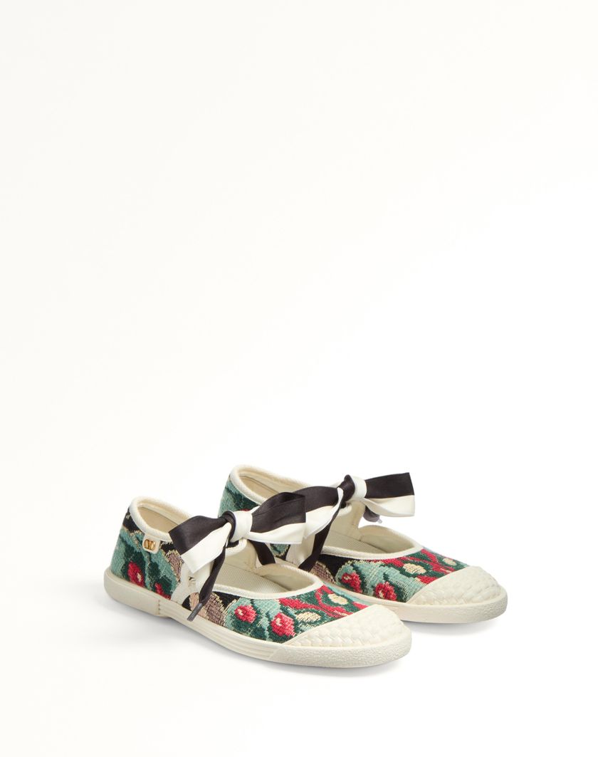 Valentino Handbags Sneaker Ballerina Bay By Bay In Tessuto Jacquard Con Ricamo Floreale per Donna in Multicolor | Valentino IT Moda