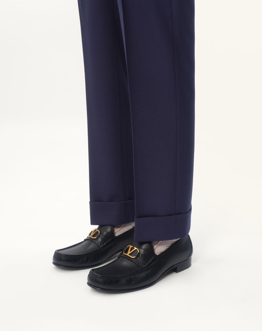 Valentino Handbags Mocassino Vlogo Signature In Bufalo per Uomo in Nero | Valentino IT Online