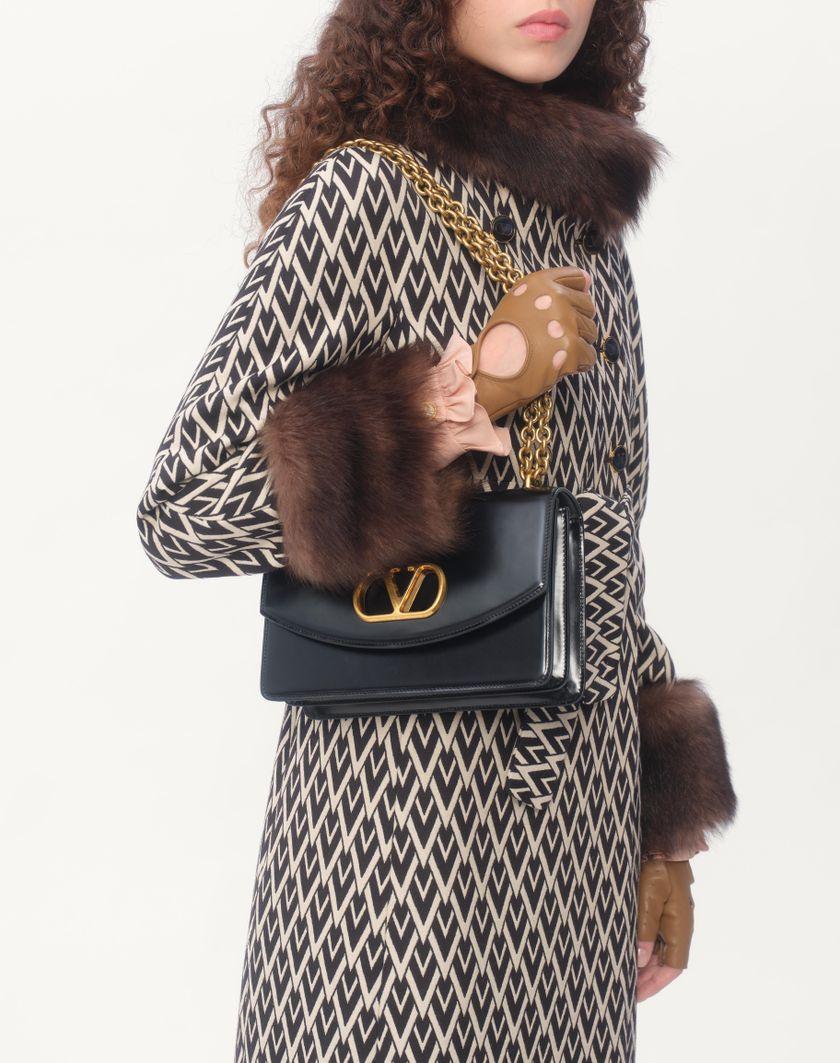 Valentino Handbags Borsa A Spalla Valentino Garavani Vain In Vitello Lucido per Donna in Nero | Valentino IT Soddisfazione Garantita