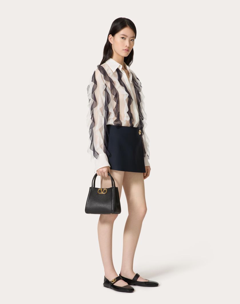 Valentino Handbags Borsa A Mano Piccola Valentino Garavani Alltime In Vitello Granato per Donna in Blu Porcellana | Valentino IT Shopping Online