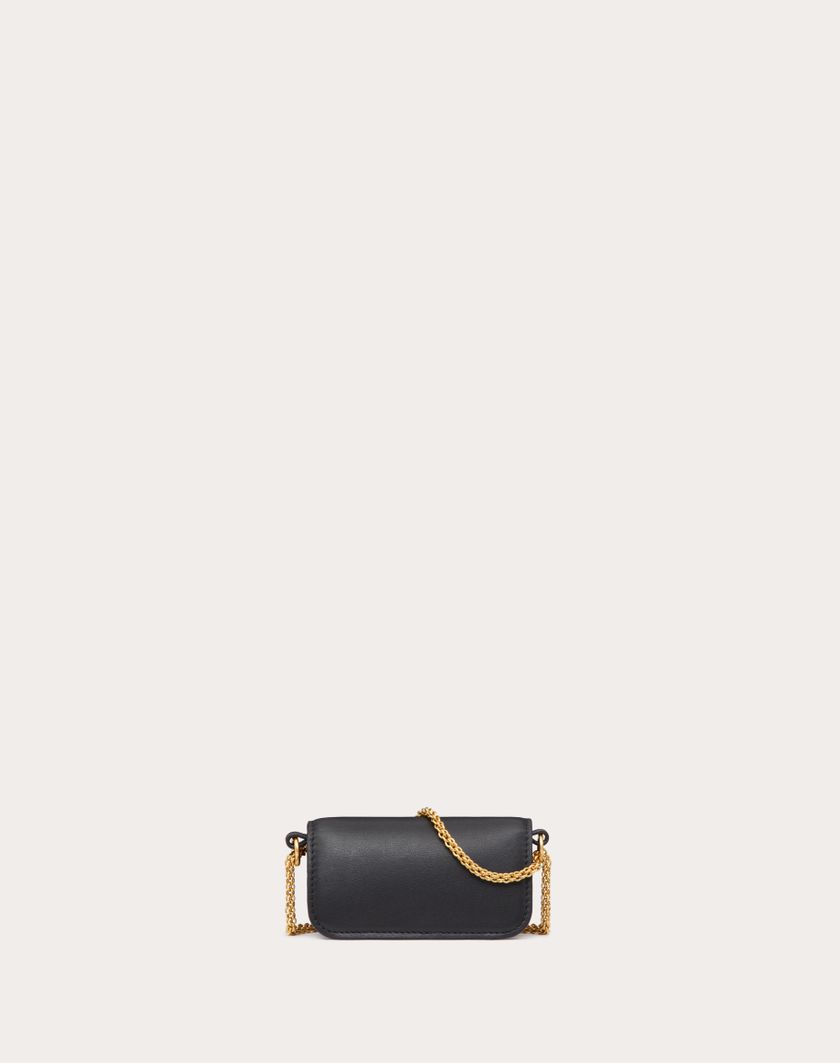 Valentino Handbags Borsa Micro Con Catena Valentino Garavani Locò In Vitello per Donna in Rose Cannelle | Valentino IT Fino Al -60%