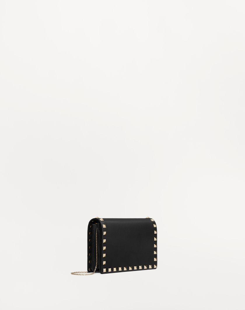 Valentino Handbags Pouch Con Catena Rockstud In Vitello per Donna in Nero | Valentino IT 2025