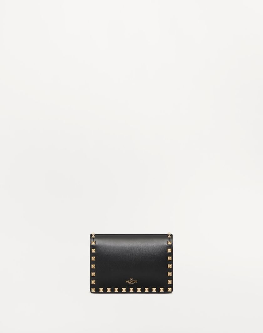 Valentino Handbags Pouch Con Catena Rockstud In Vitello per Donna in Poudre | Valentino IT Italy