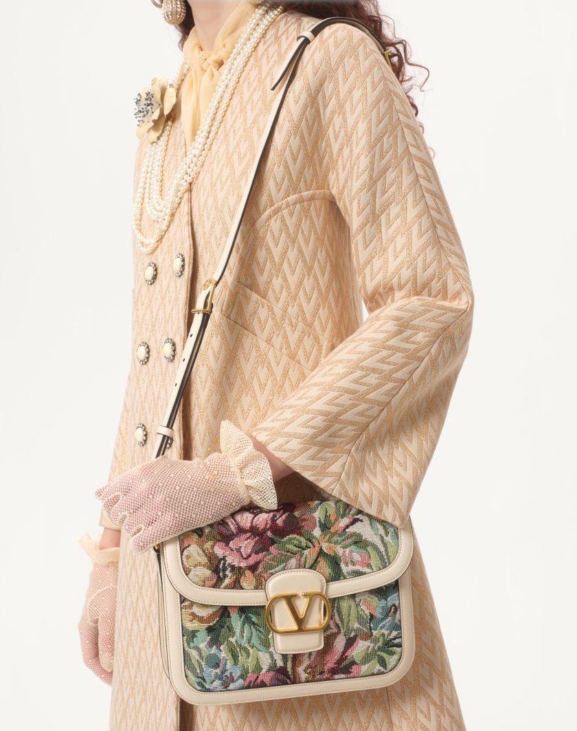 Valentino Handbags Cappotto In Lurex Jacquard Toute La V per Donna in Betulla/oro | Valentino IT Convenienza