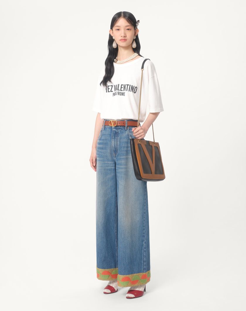 Valentino Handbags T-shirt In Jersey Cotton Con Stampa Chez Valentino per Donna in Avorio | Valentino IT Black Friday Prezzi