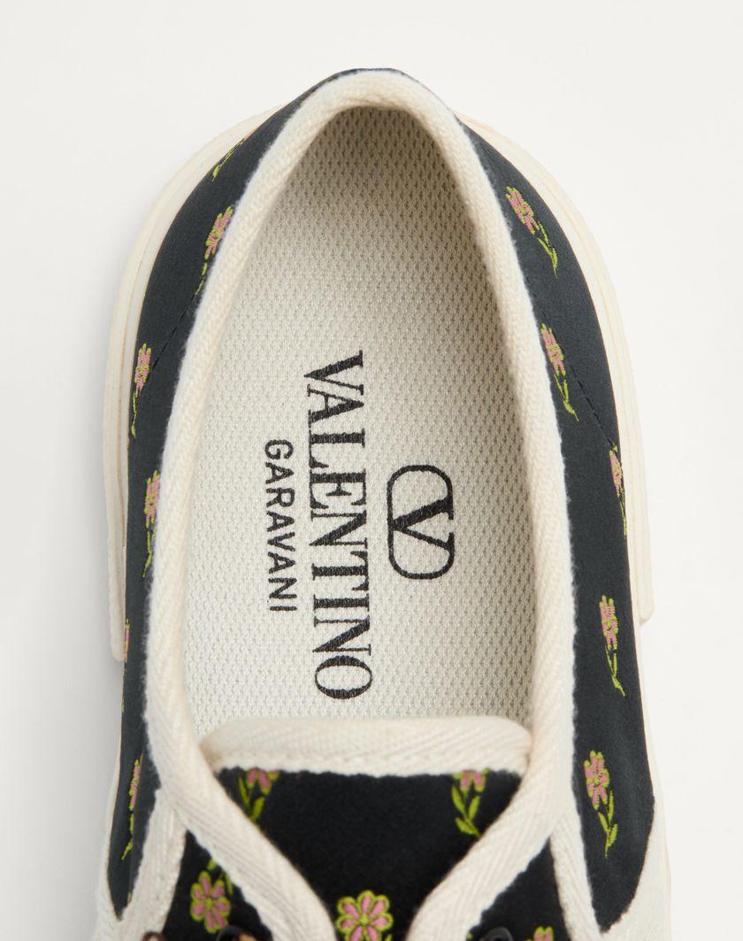 Valentino Handbags Sneaker Bay By Bay In Tessuto Papier Floral per Donna in Multicolor | Valentino IT Comprane uno, ottenene uno gratis