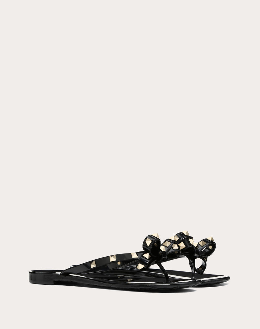 Valentino Handbags Infradito Rockstud In Gomma per Donna in Nero | Valentino IT Affare Del Giorno