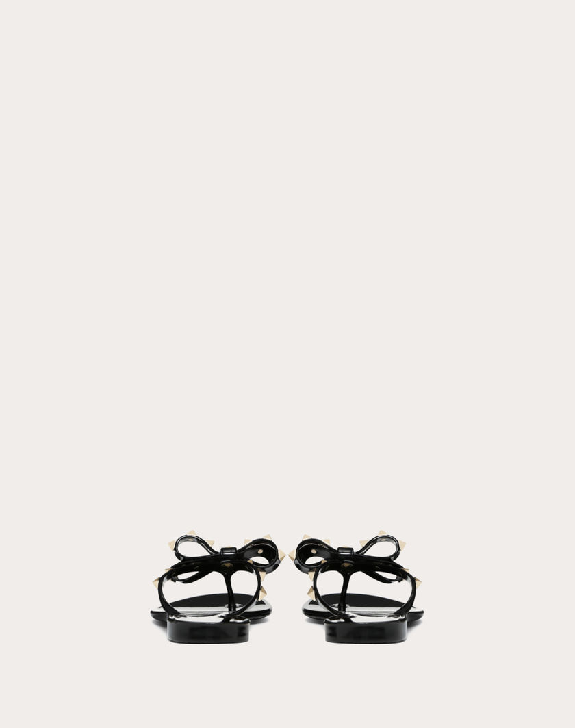 Valentino Handbags Infradito Rockstud In Gomma per Donna in Poudre | Valentino IT Prezzo Ridotto