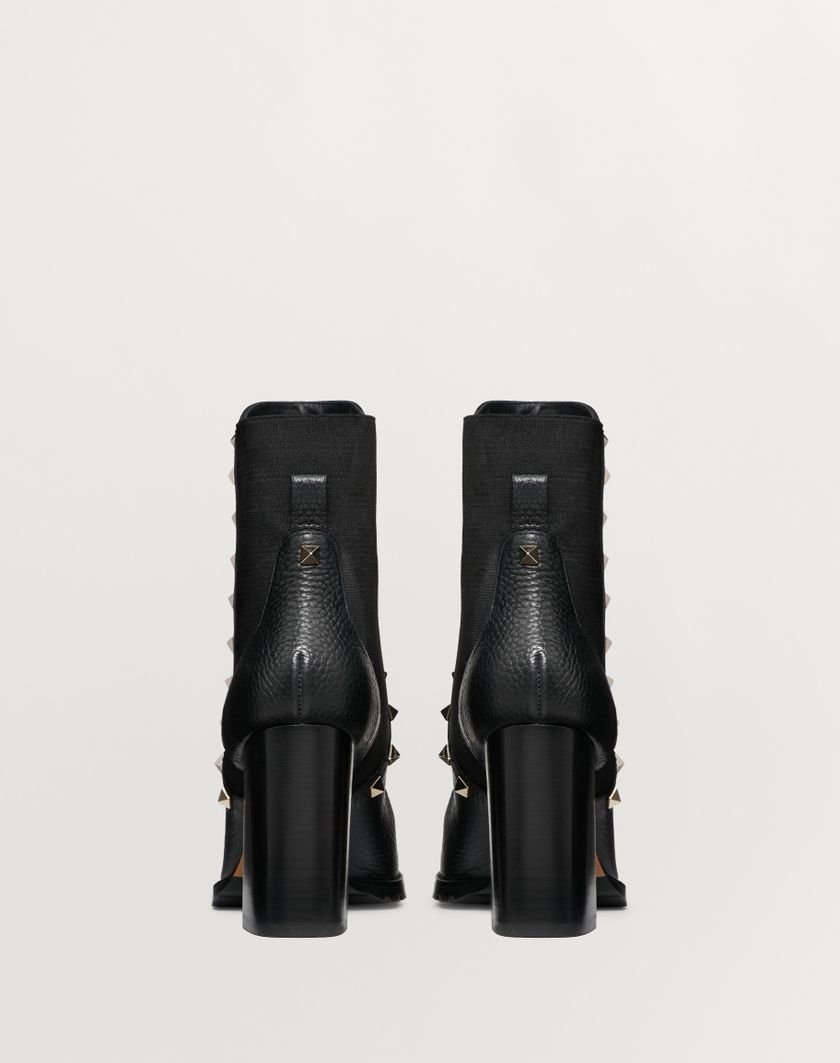 Valentino Handbags Stivaletto Rockstud In Vitello Granato 80mm per Donna in Nero | Valentino IT 2025