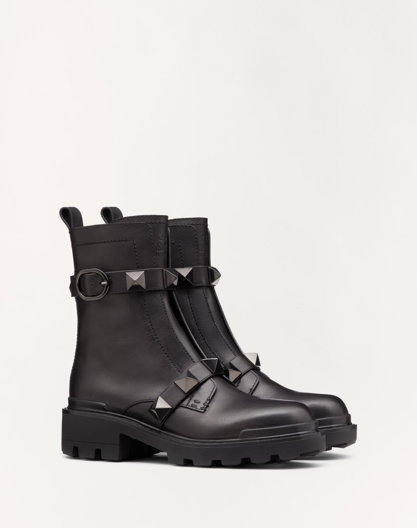 Valentino Handbags Combat Boot Roman Stud In Vitello E Borchie In Tono 40mm per Donna in Nero | Valentino IT Italia