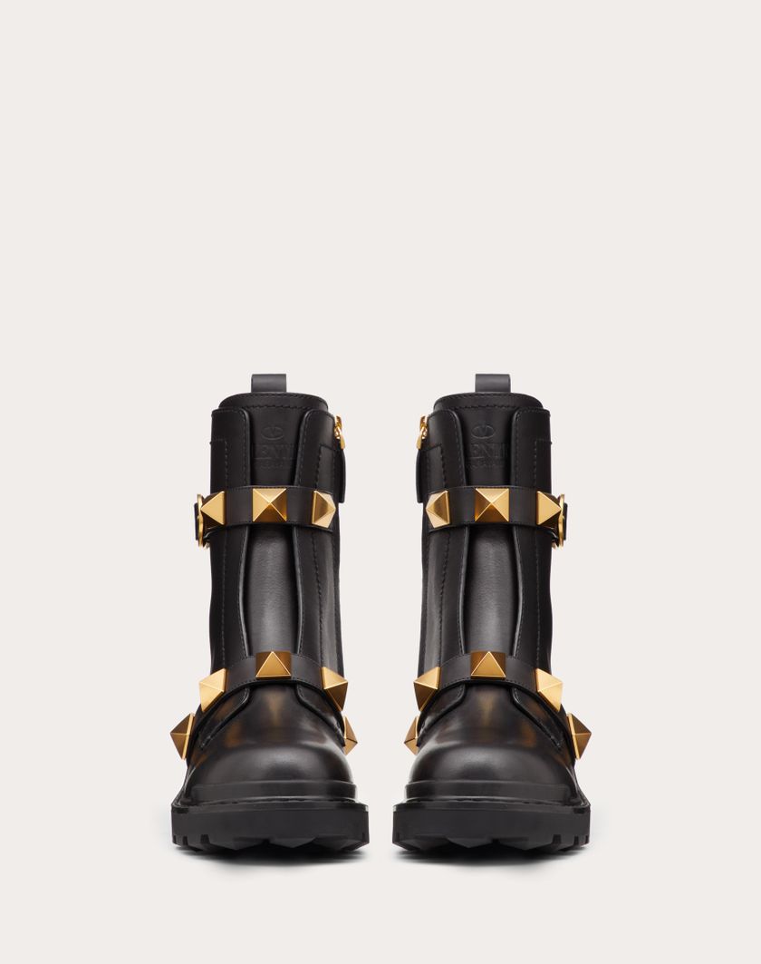Valentino Handbags Combat Boot Roman Stud In Vitello 40mm per Donna in Nero | Valentino IT In Linea