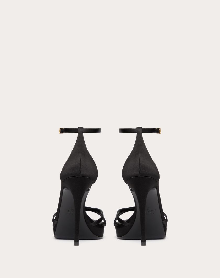 Valentino Handbags Sandalo Con Plateau Valentino Garavani Eveninglam In Raso 120mm per Donna in Nero | Valentino IT Promozione