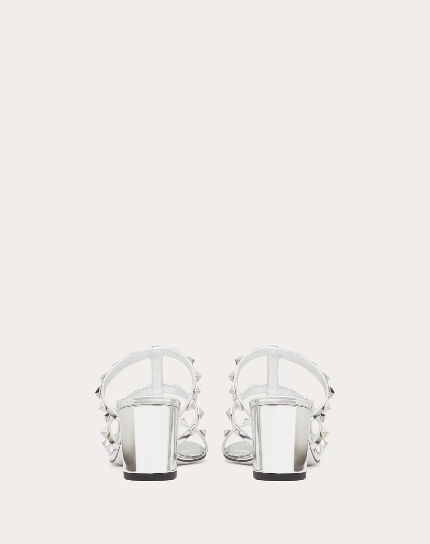 Valentino Handbags Sandalo Slider Rockstud In Specchio 60mm per Donna in Argento | Valentino IT Acquista Ora